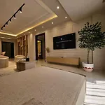Luxury 2 Bedroom Residence By A1 - 301